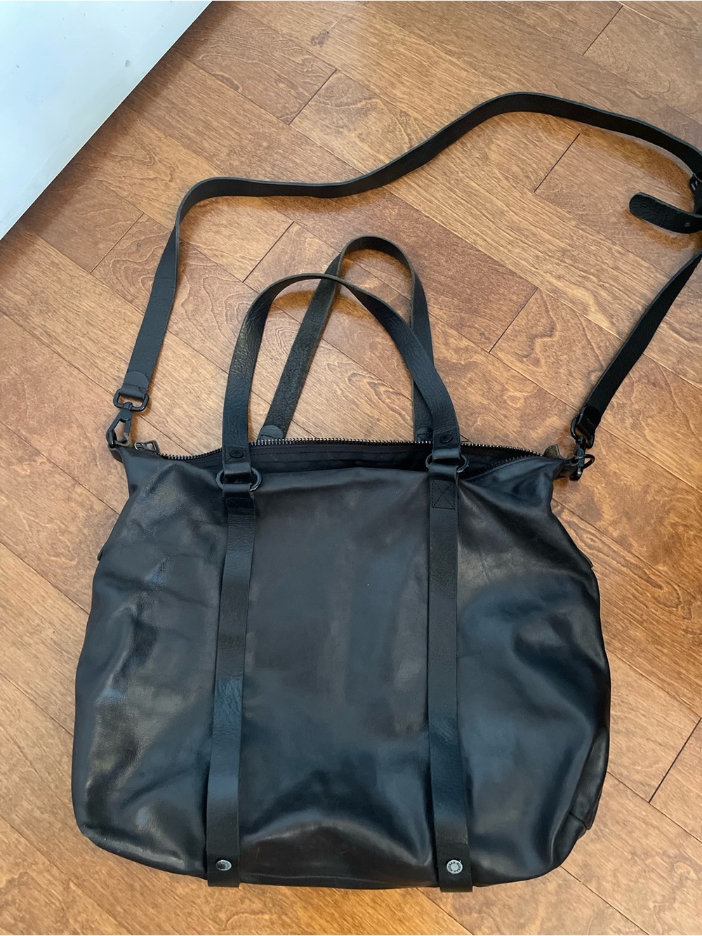 RUDSAK Black Leather Convertible Messenger Tote